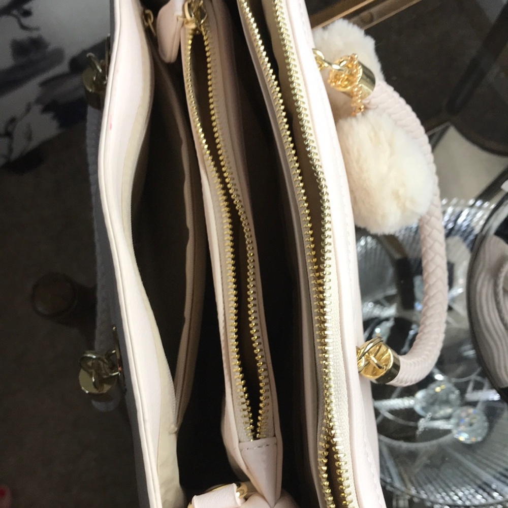 Handbag - Picture 4 of 4